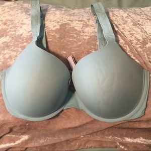 Victoria’s Secret very sexy push up bra